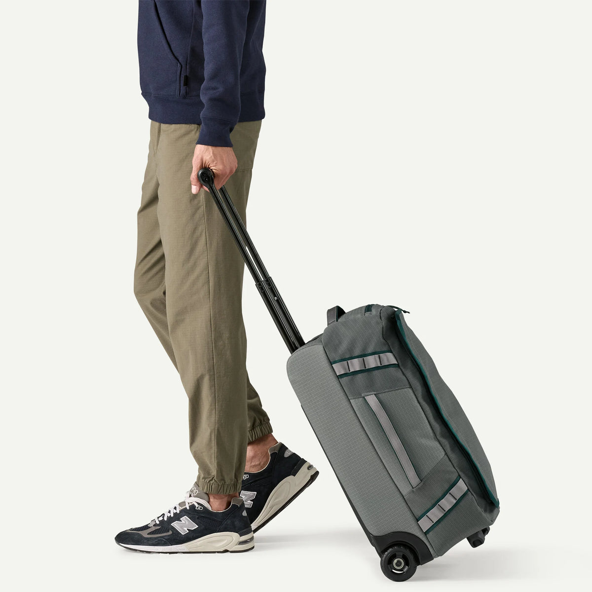 Black Hole Wheeled Duffel - 40L