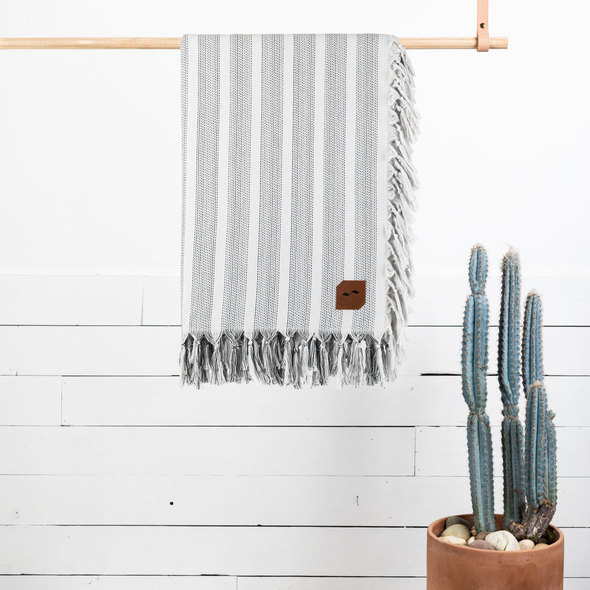 Dylan Throw Blanket - Slowtide