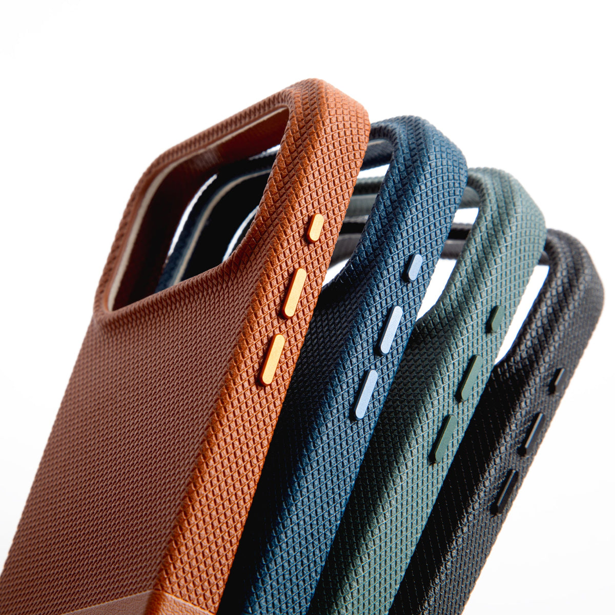 (Re)Classic Case for iPhone 17 - International
