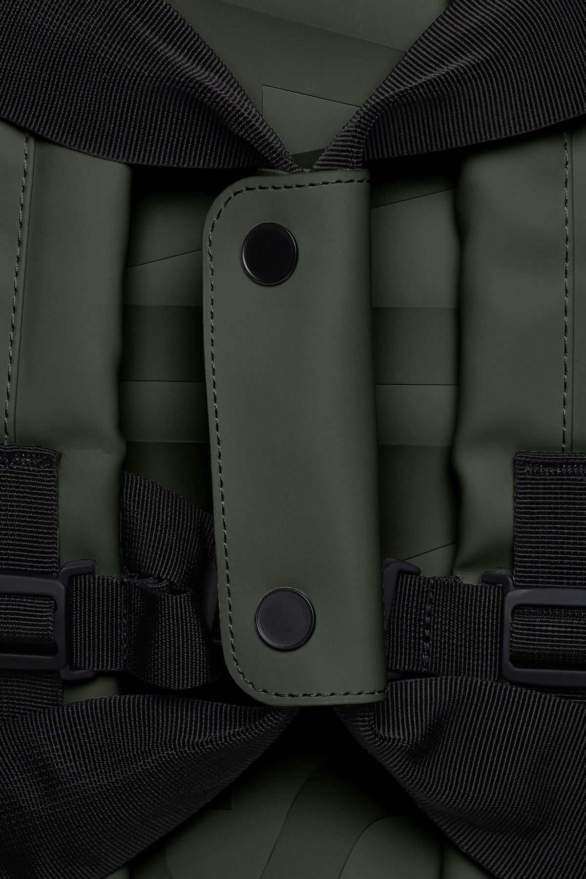 RAINS Texel Duffel Bag Green Duffel