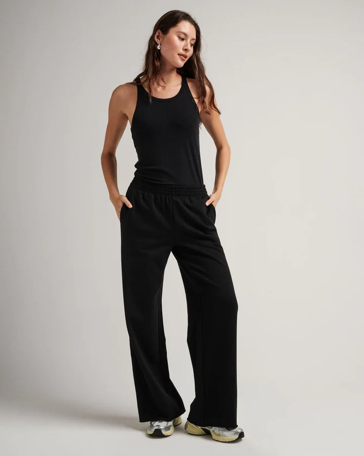 Women&#39;s Recycled Fleece Wide Leg Pant