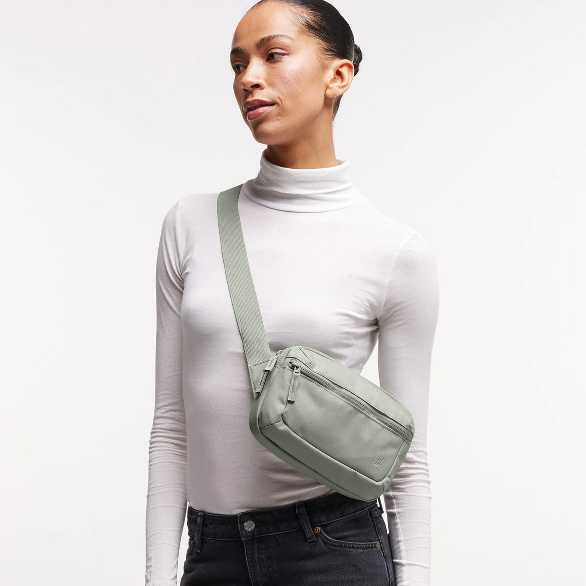 SLING BAG