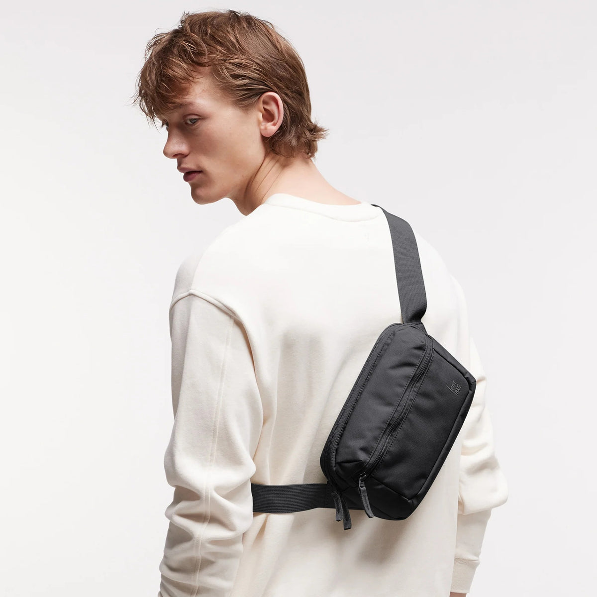 SLING BAG