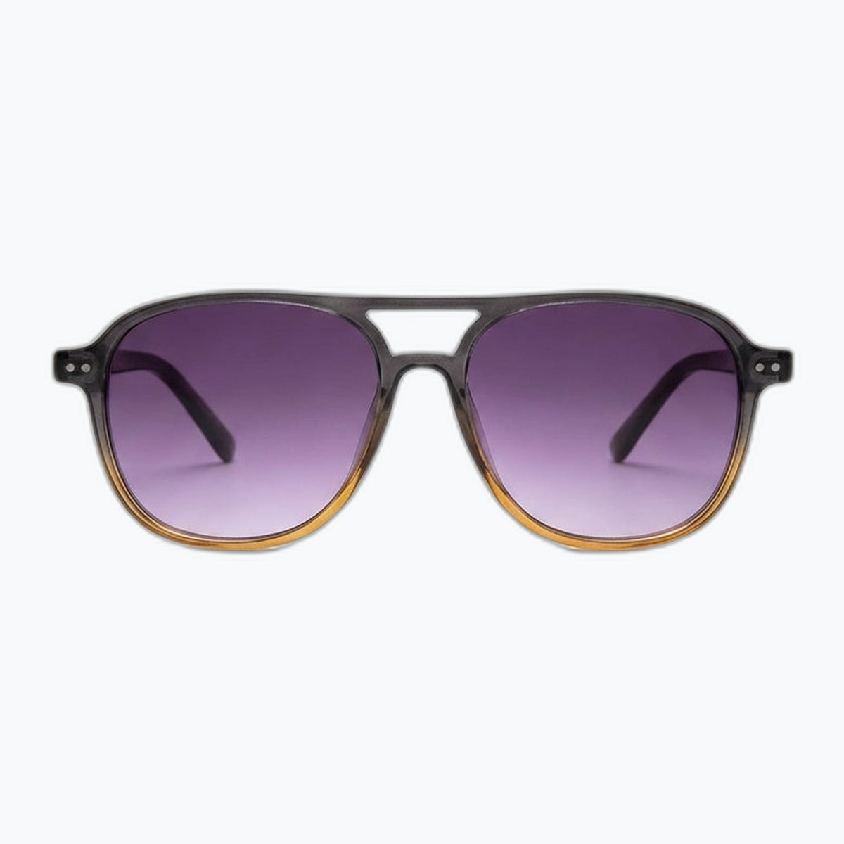 Jaxy Eastwood in Grey — Aviator Polarized sunglasses
