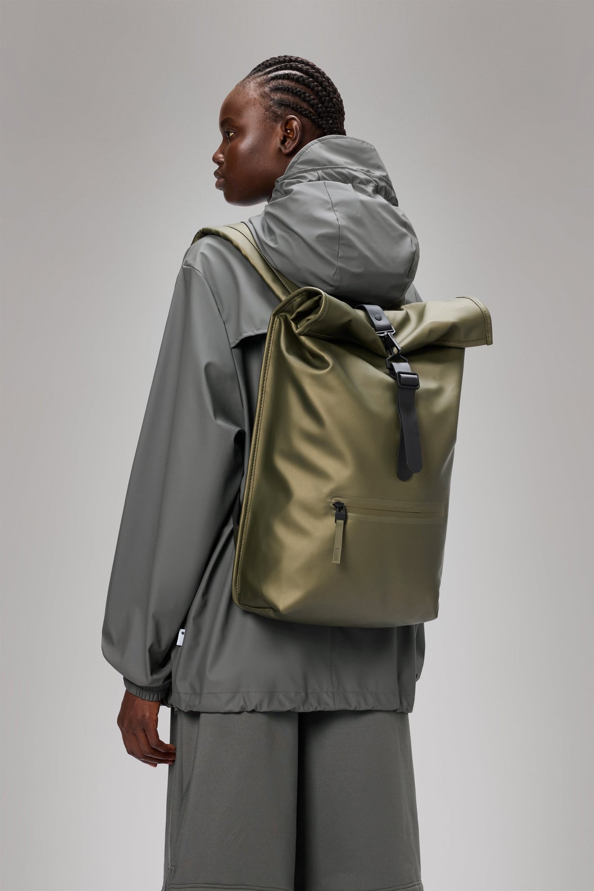 RAINS Rolltop Rucksack Revel 17L H48 x D11 x W32 cm Backpack