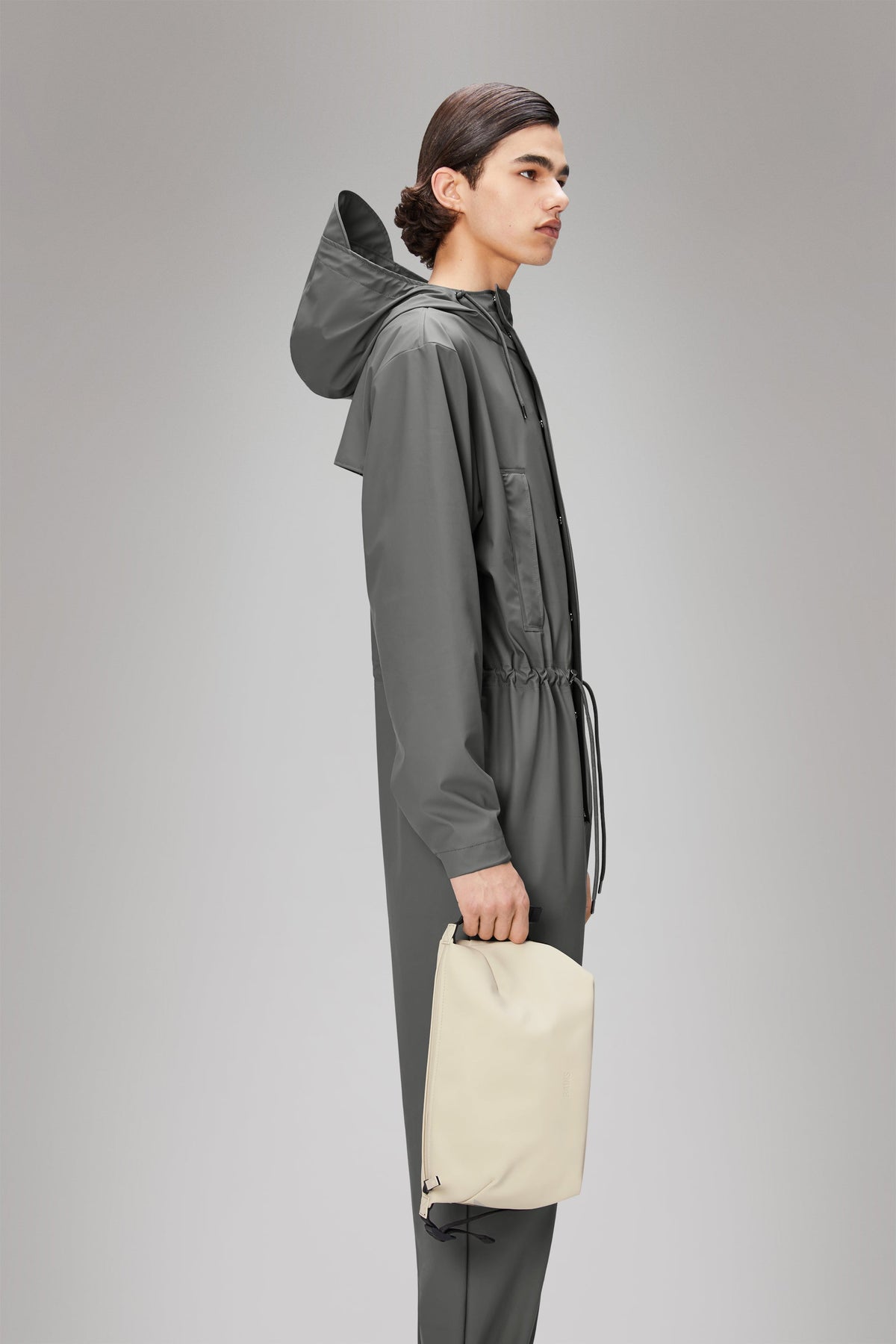 RAINS Hilo Wash Bag Dune Wash Bag