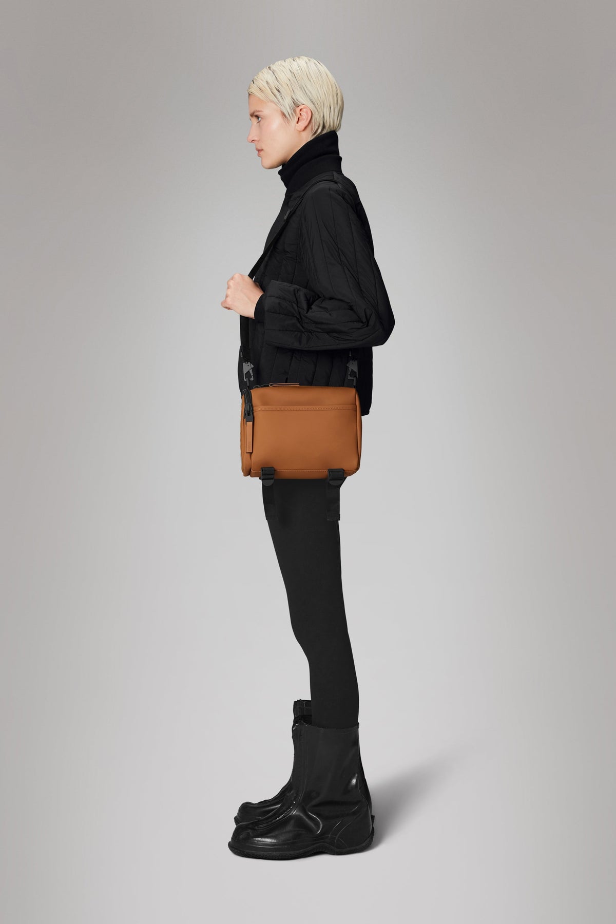 RAINS Texel Crossbody Bag Rust 4L H17 x D9.50 x W25 cm Crossbody
