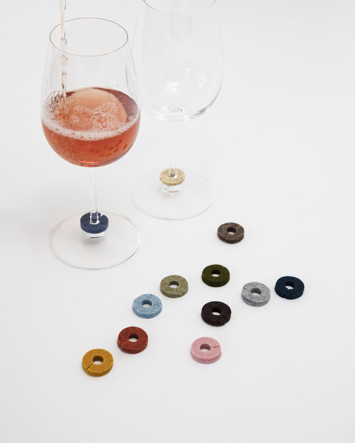 Wine-O&#39;s Merino Wool Round Wine Markers
