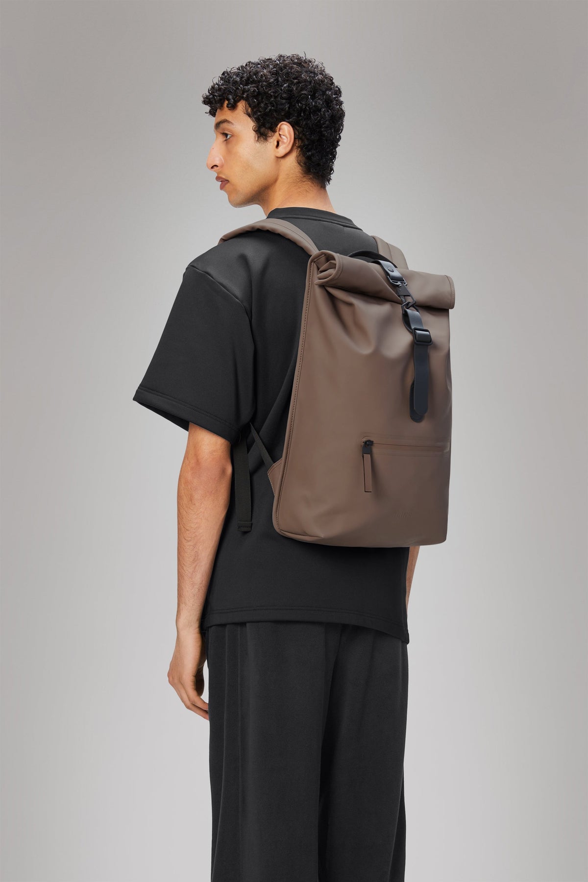 RAINS Rolltop Rucksack Shade 17L H48 x D11 x W32 cm Backpack