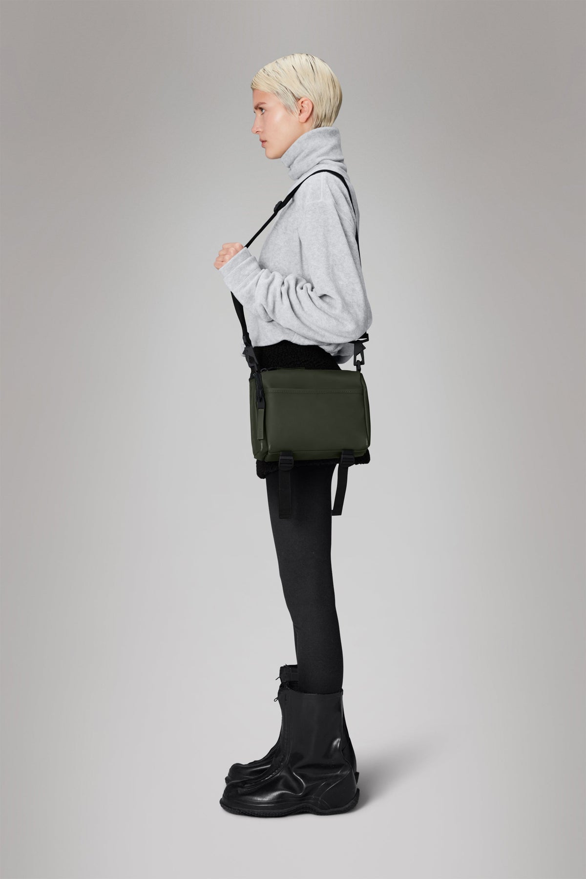 RAINS Texel Crossbody Bag Green 4L H17 x D9.50 x W25 cm Crossbody