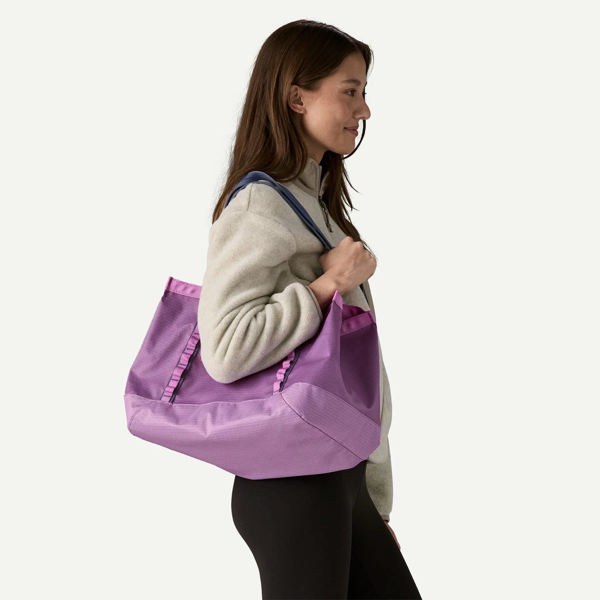 Black Hole Tote 25L
