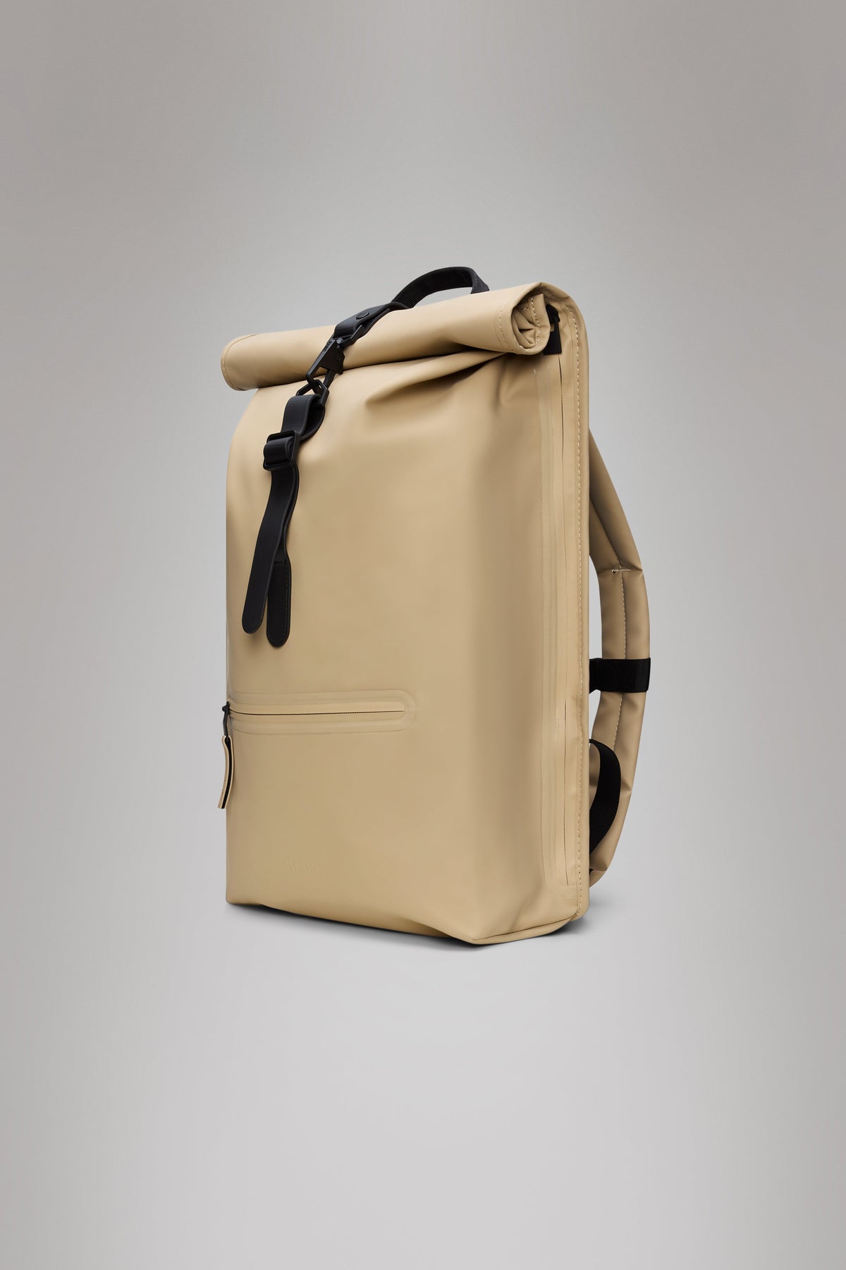 RAINS Rolltop Rucksack Sand 17L H48 x D11 x W32 cm Backpack