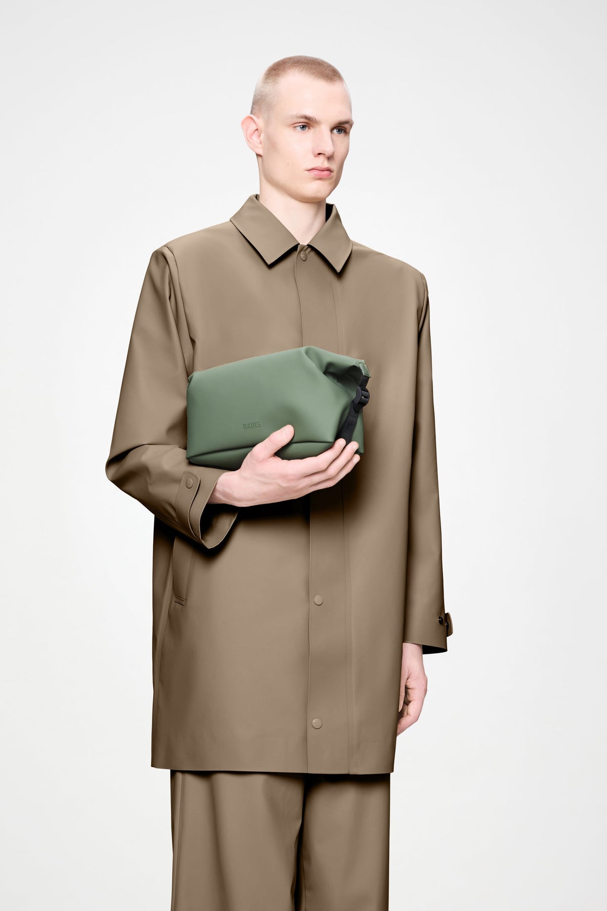 Rains Hilo Wash Bag Well 5.50L H18 x D12 x W26 cm Wash Bag