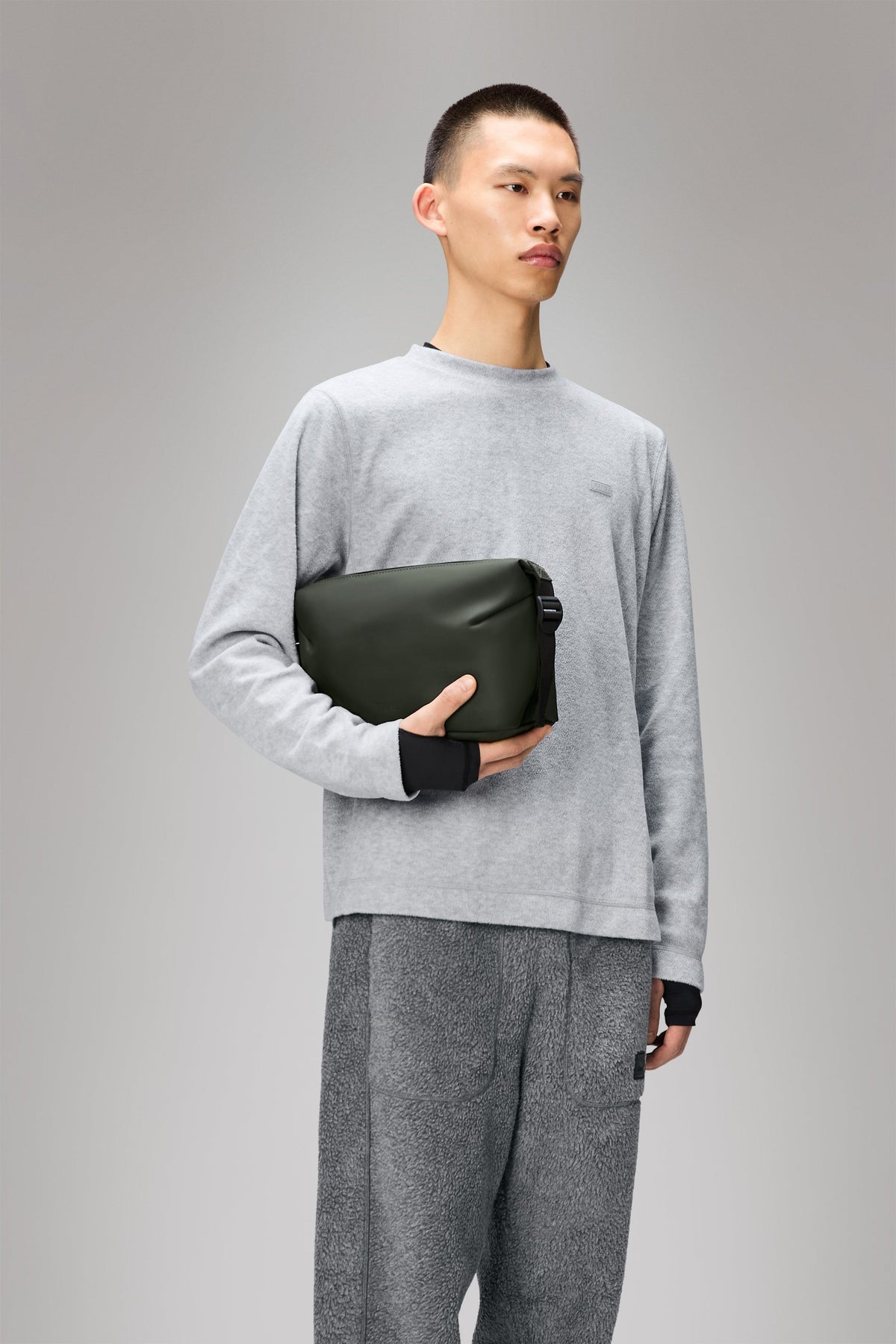 RAINS Hilo Wash Bag Green 4.40L H18 x D12 x W26 cm Wash Bag