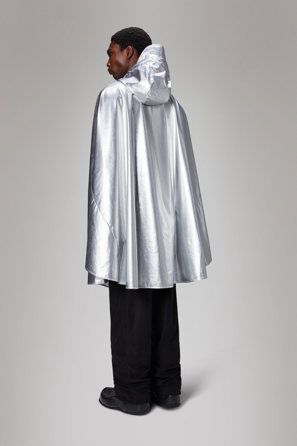 RAINS Cape Mirror Cape
