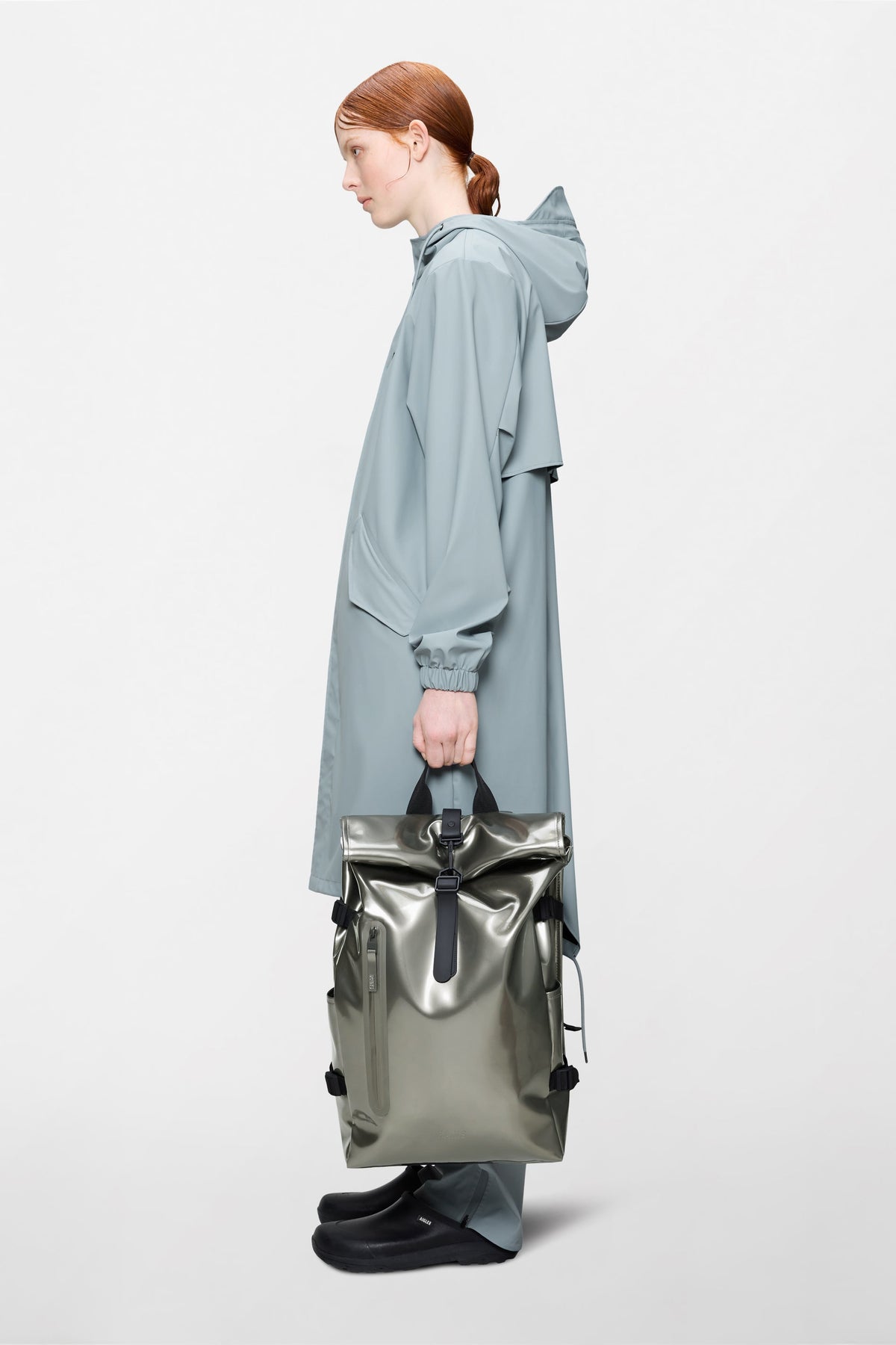 RAINS Rolltop Rucksack Large Raven 23L H63 x D14 x W32 cm Backpack