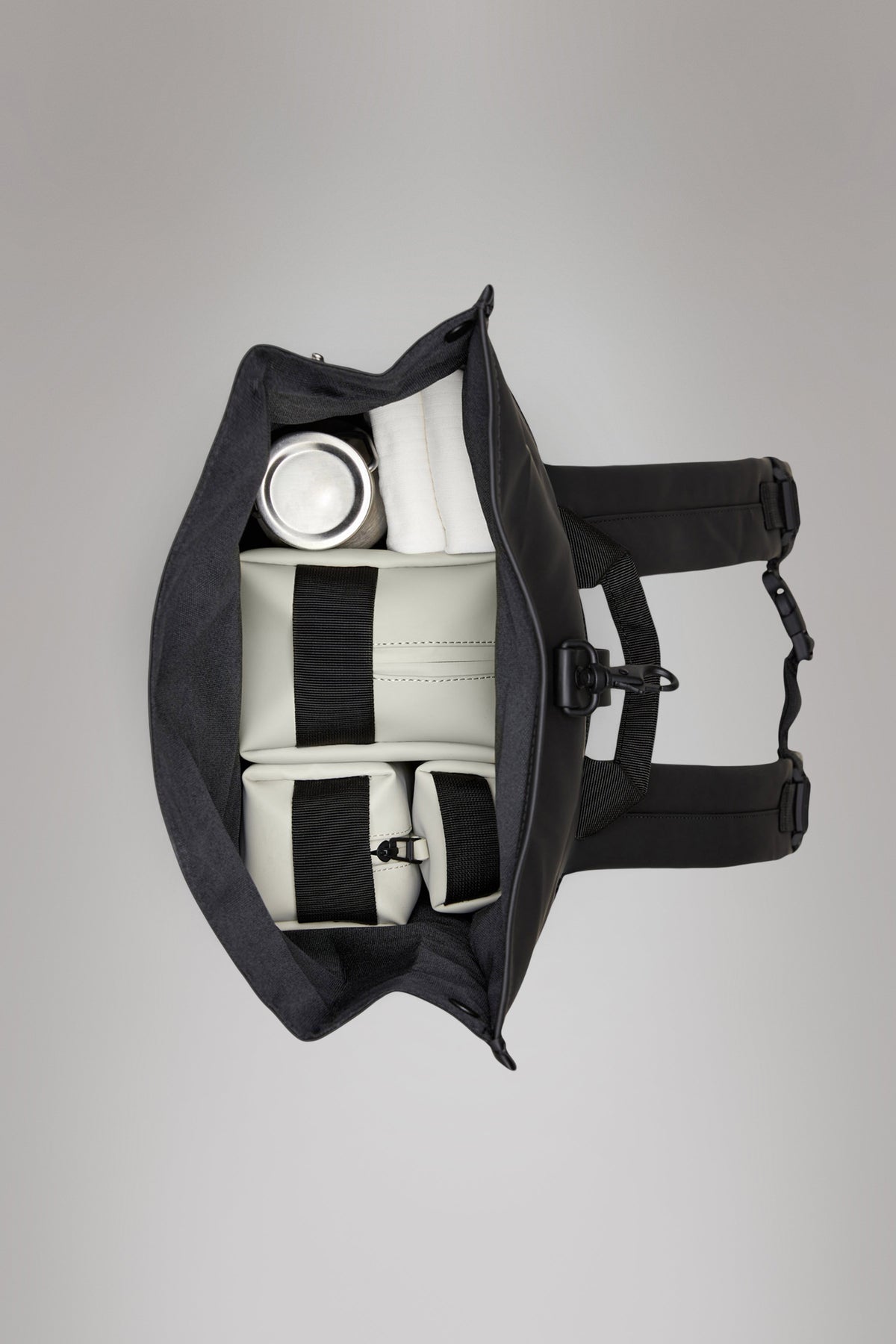 RAINS Rolltop Rucksack Black 17L H48 x D11 x W32 cm Backpack