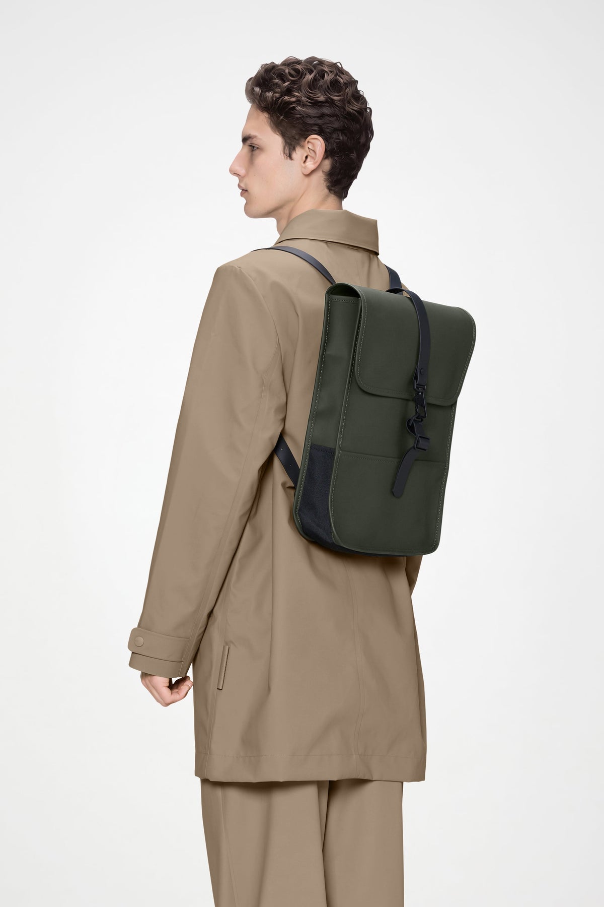 RAINS Backpack Mini Green 12.50L H44 x D10 x W29 cm Backpack