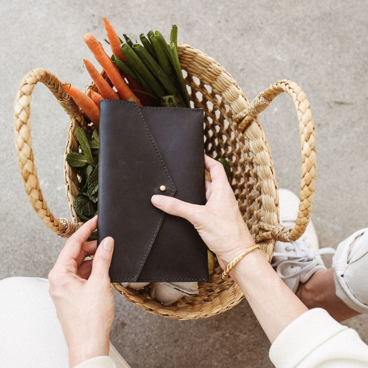 Abeba Full-Grain Leather Envelope