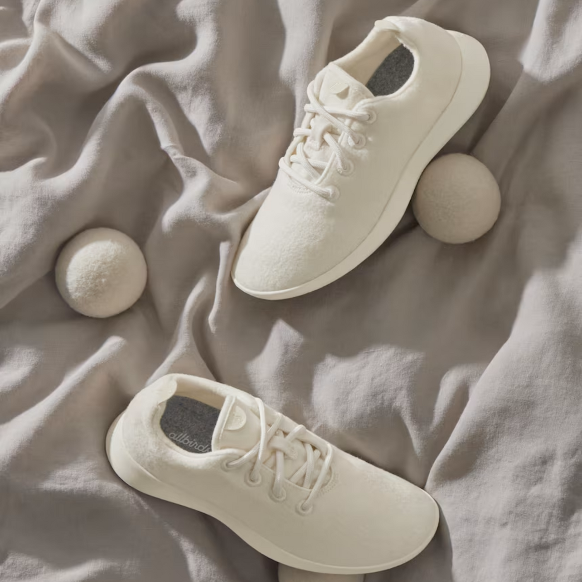Women&#39;s Wool Runners