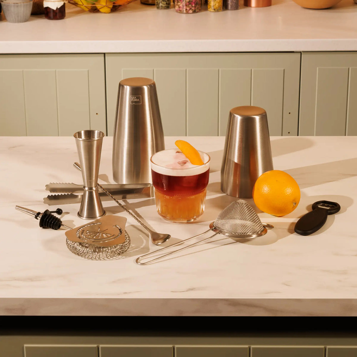 Cocktail Set Bar in a Box Mixologist