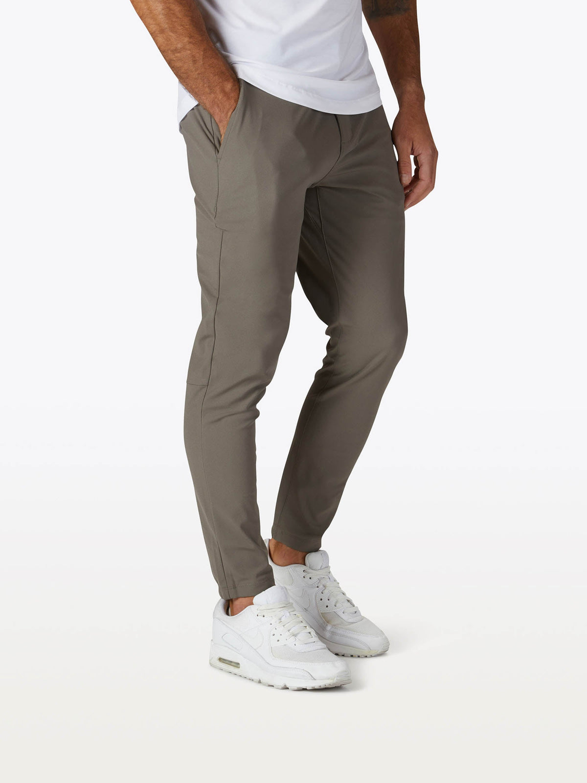 [info]--Zac is 6&#39;0, 170 lbs, 32&quot;&quot; inseam and wears a size M