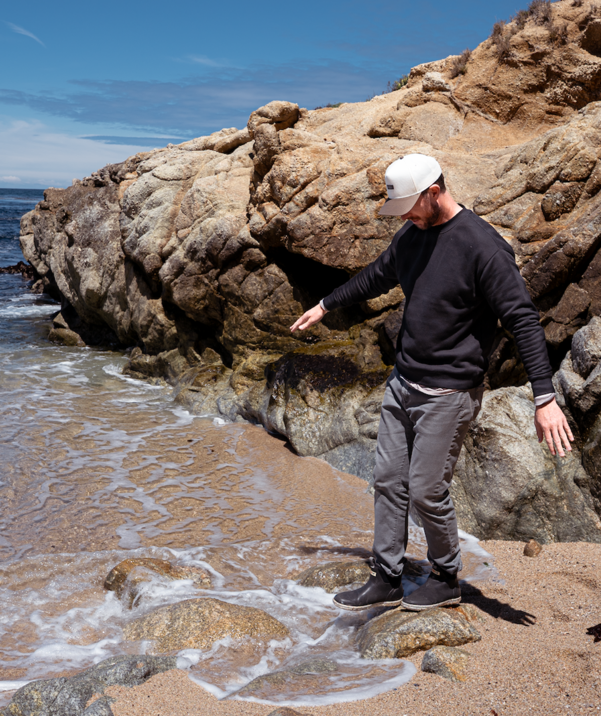 Carmel Crew - Black (Men's Fit)