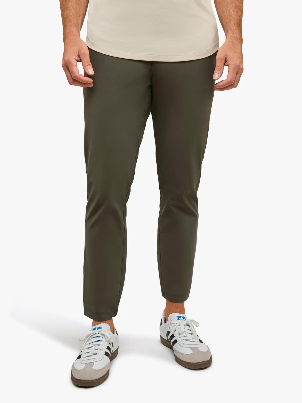 AO Jogger Pant | Dark Pine Slim-fit Versaknit®