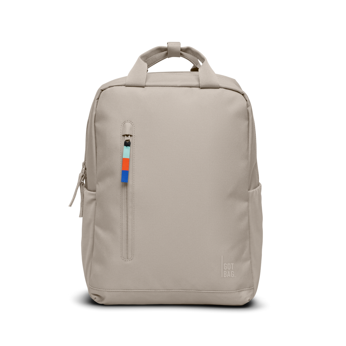 DAYPACK 2.0 backpack in scallop (Light Beige), studio shot, front view.