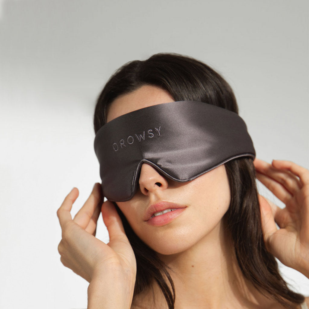 Featherweight Silk Eye Mask - Moonlight Shadow