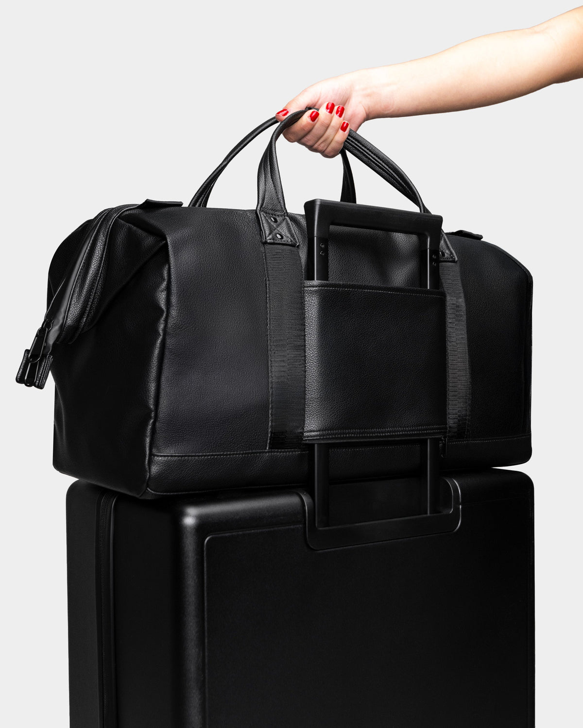 #color_black leatherlite