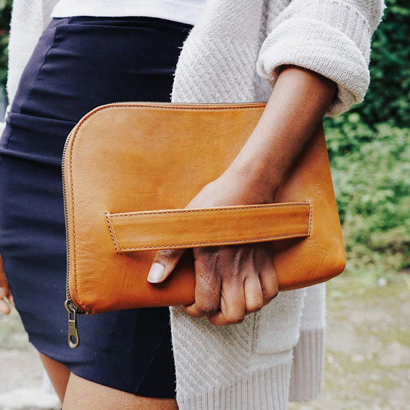 Guzo Full-Grain Leather Utility Pouch