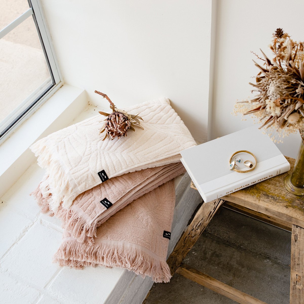 Kalo Bath Towel - Slowtide