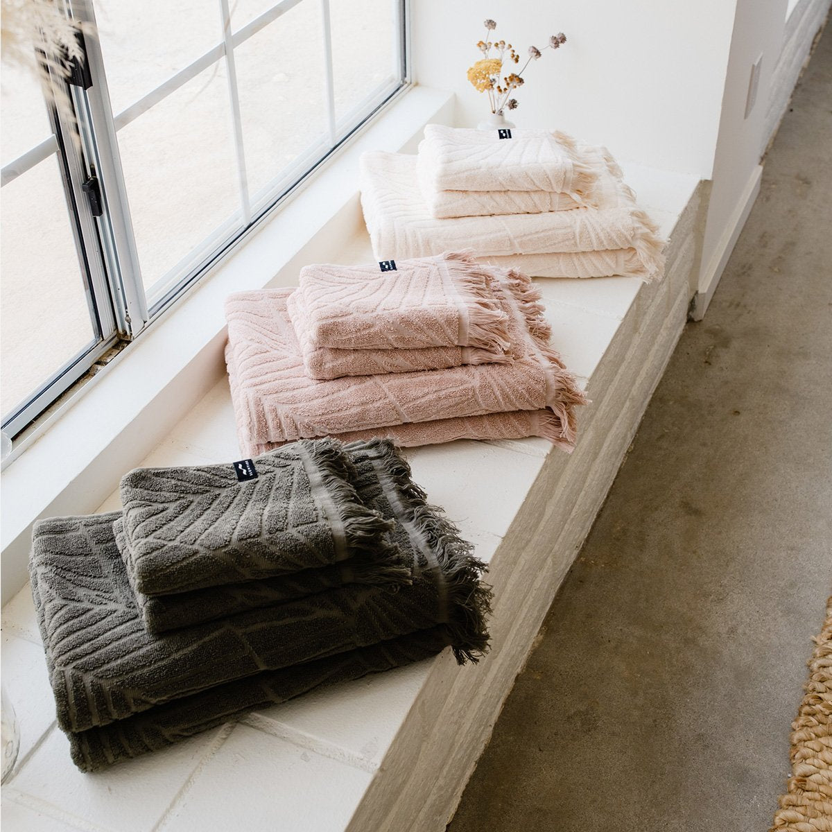 Kalo Bath Towel - Slowtide