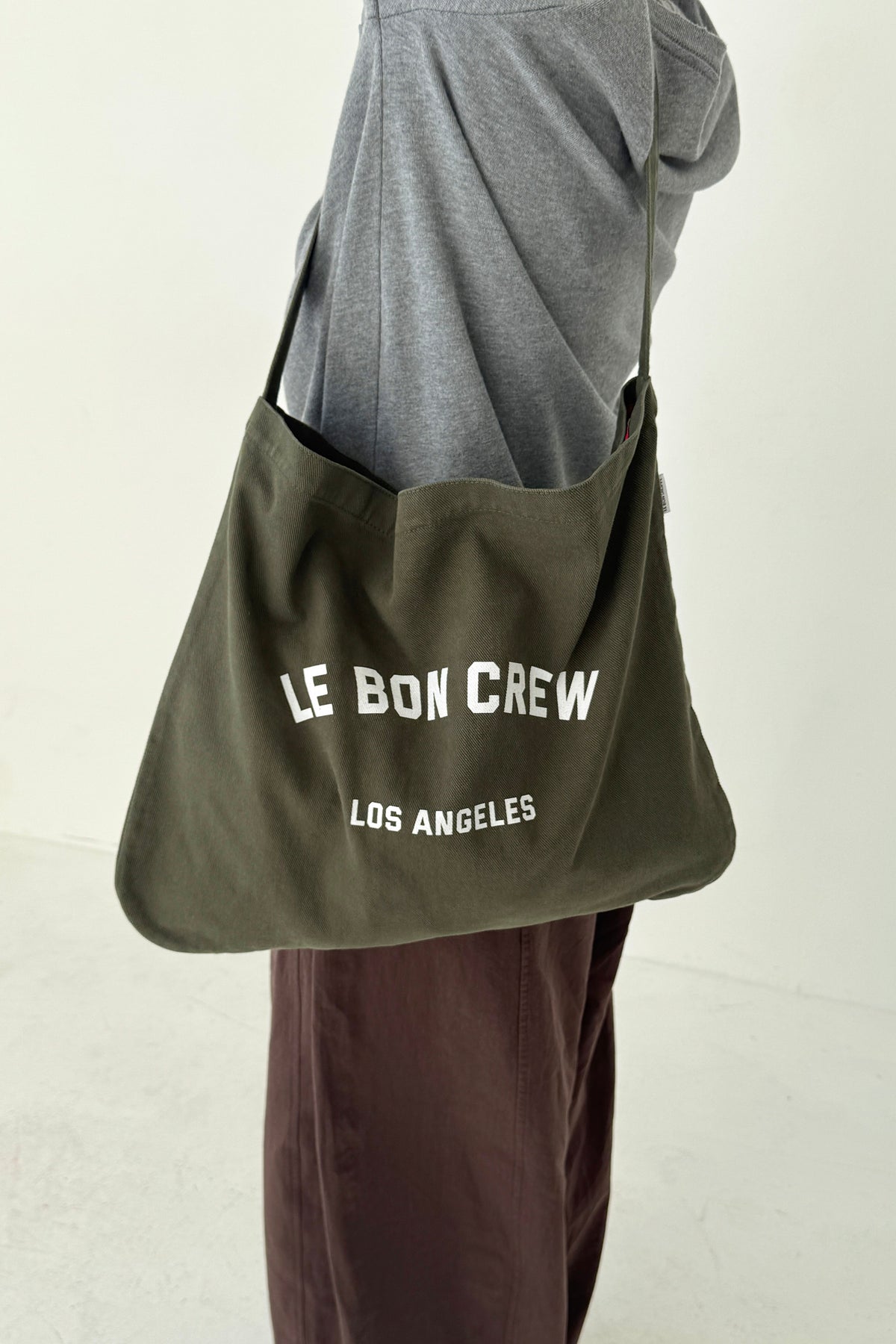 Le Bon Crew Happy Carry Bag
