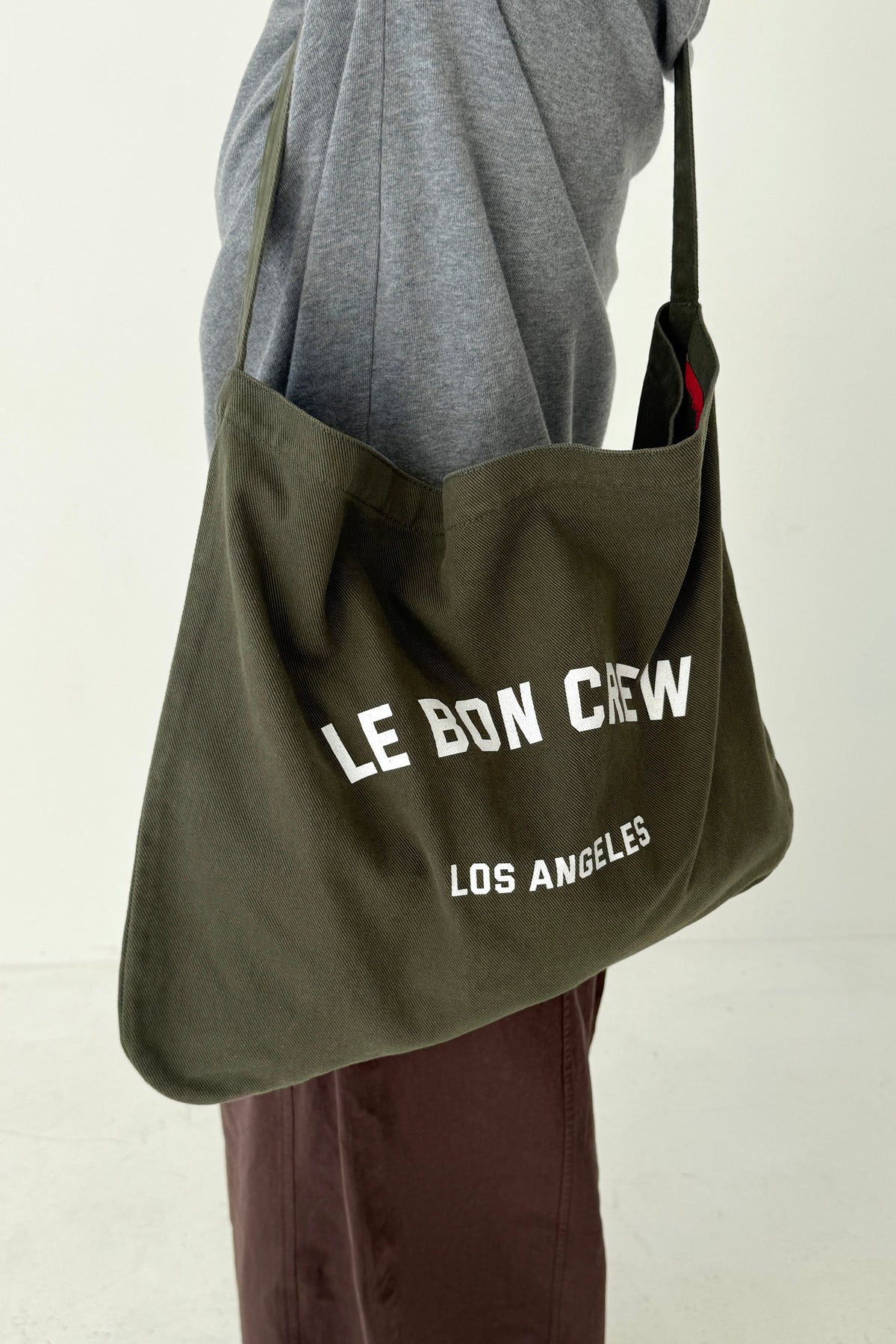 Le Bon Crew Happy Carry Bag