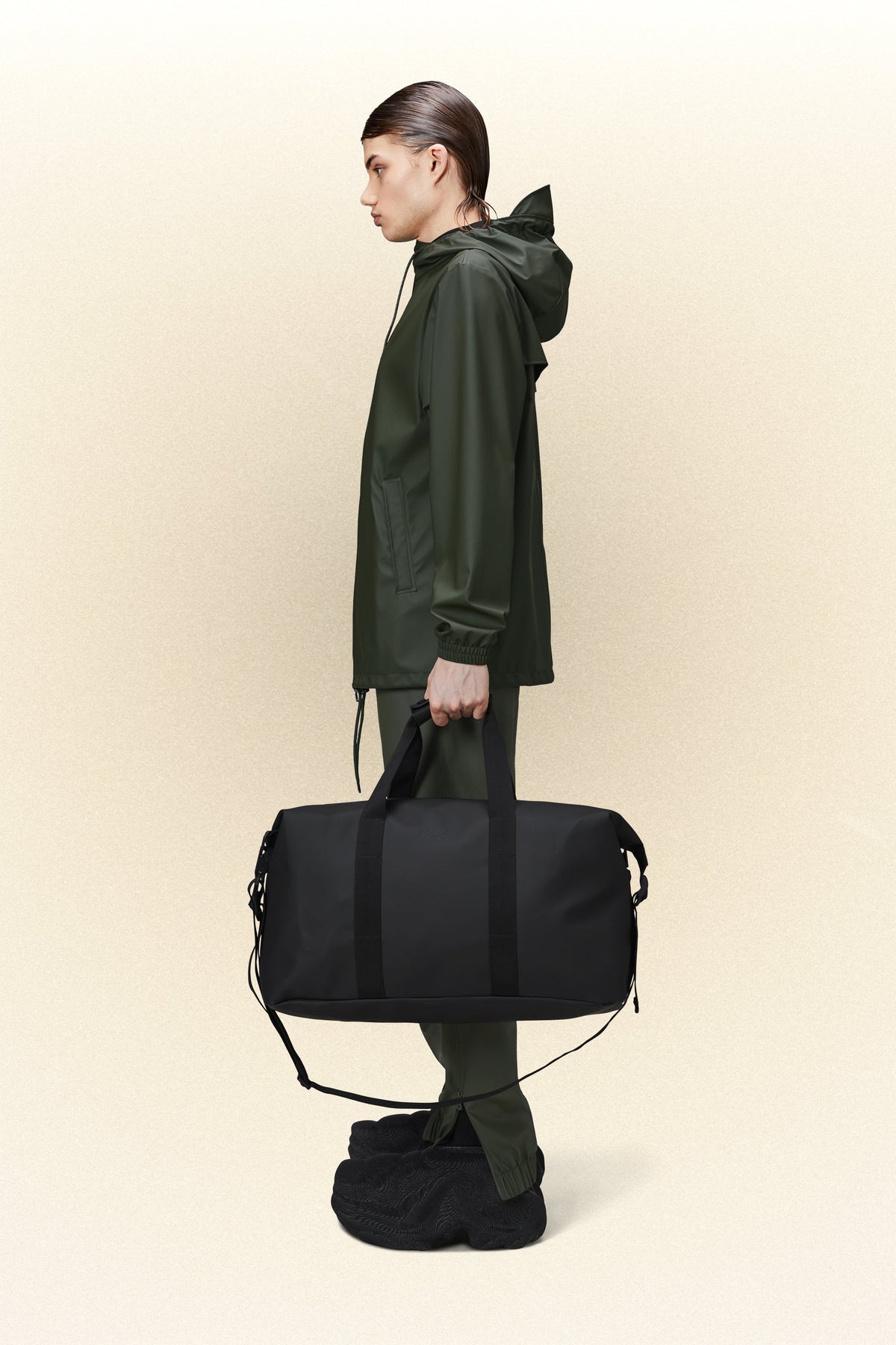 Rains Hilo Weekend Bag Weekender 01 Black
