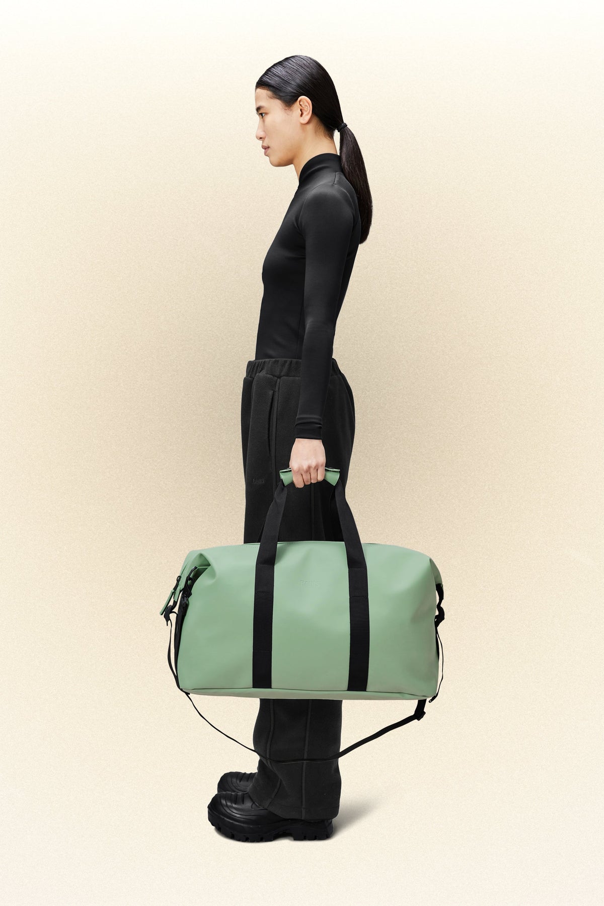 Rains Hilo Weekend Bag Weekender 06 Haze