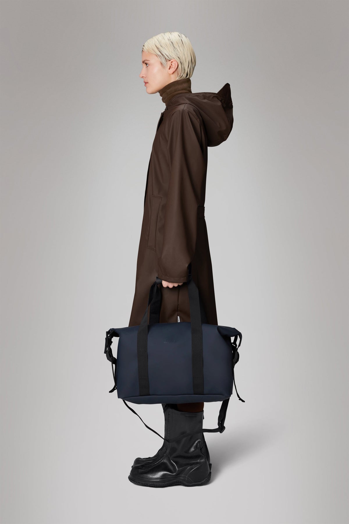 Rains Hilo Weekend Bag Small Weekender 47 Navy