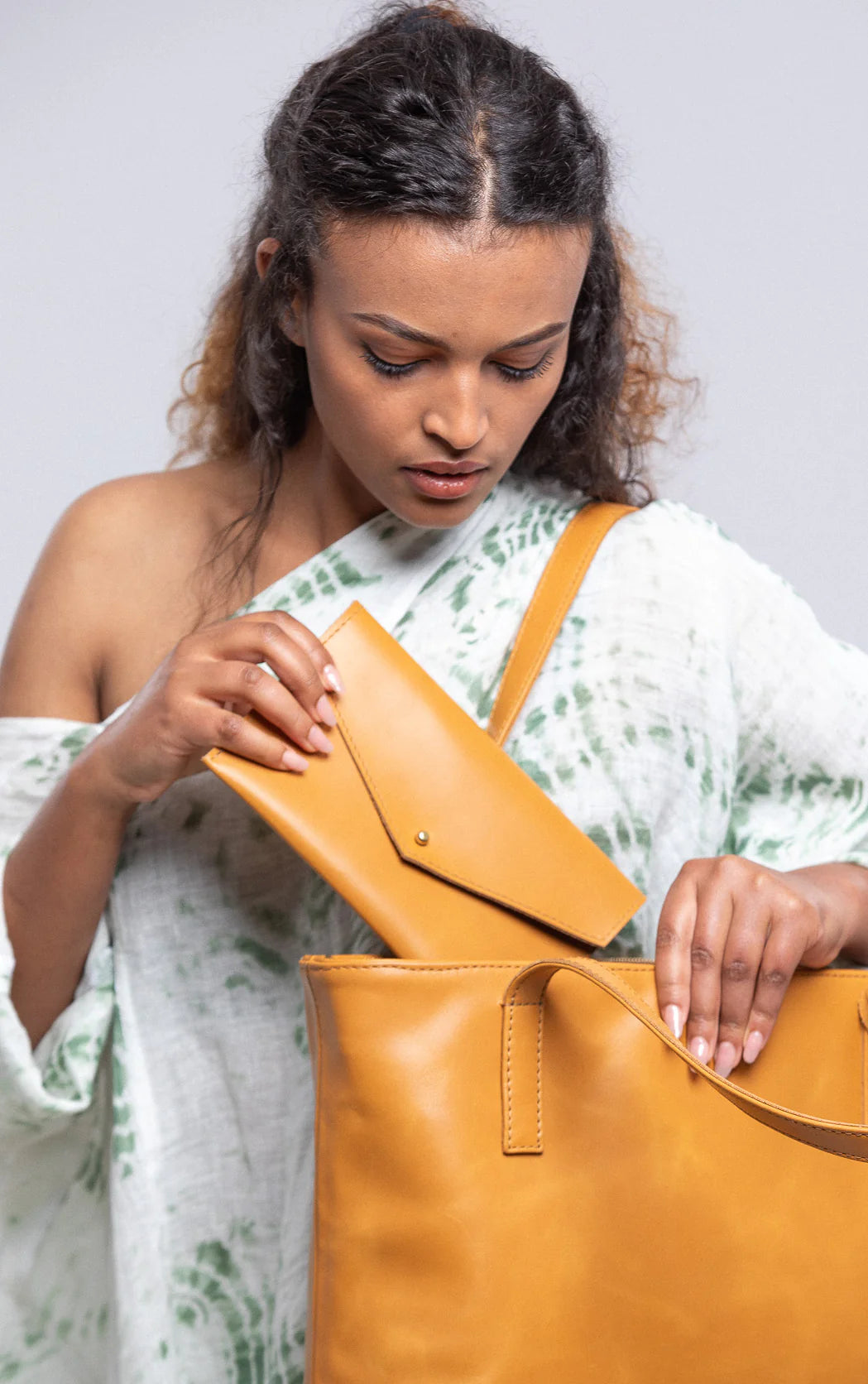 Abeba Full-Grain Leather Envelope