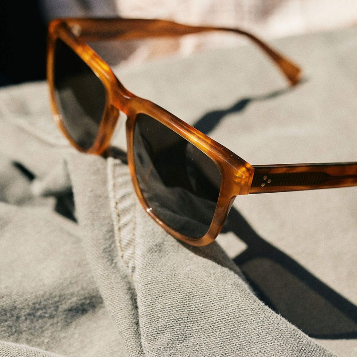 Lumis - Polarized
