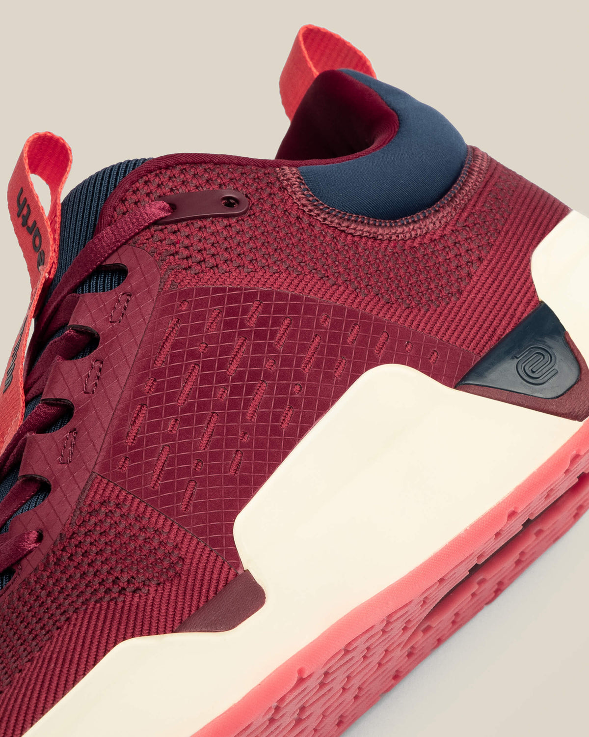 women's move trainer - beet/oat