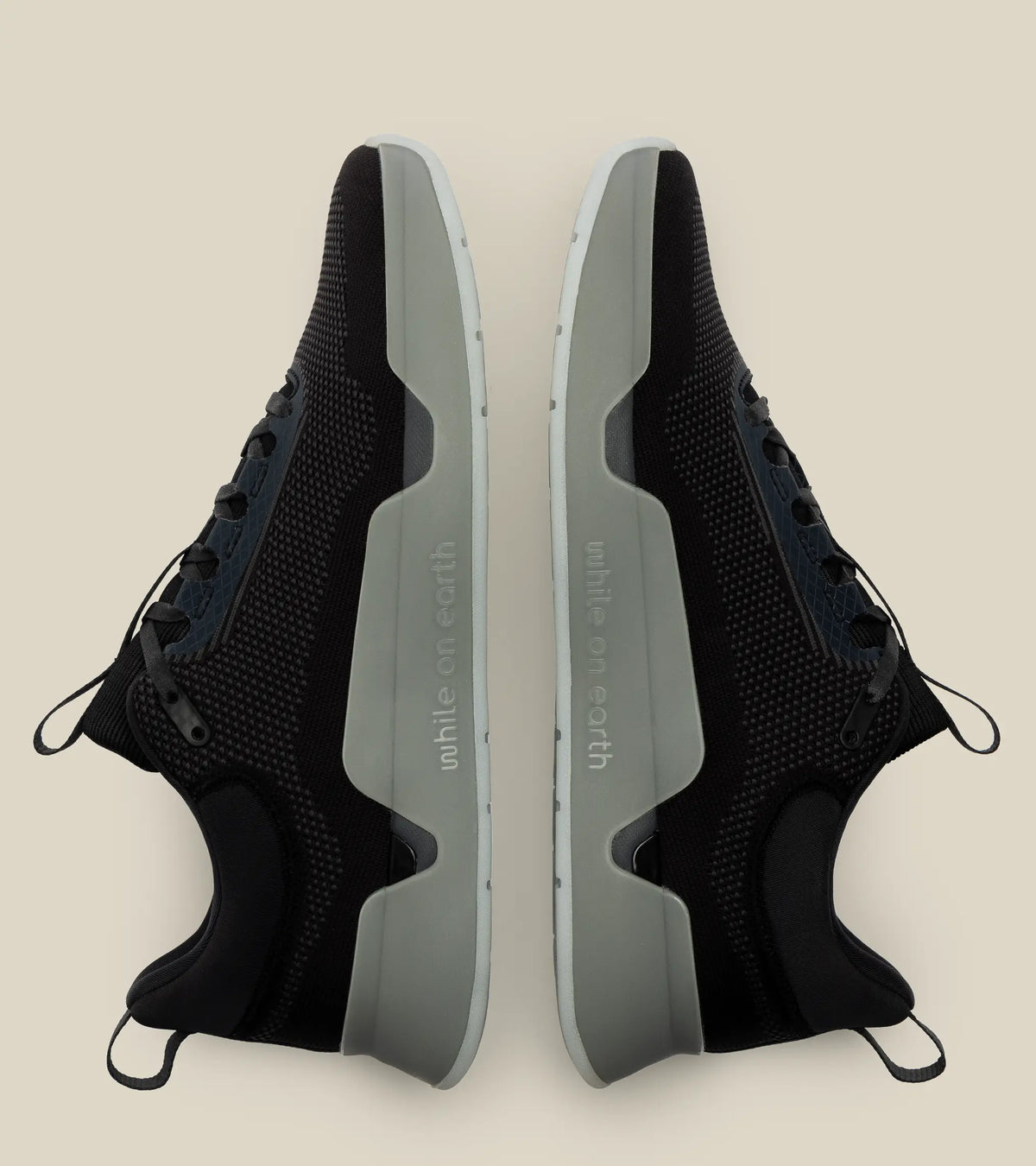 women's move trainer - black/moon
