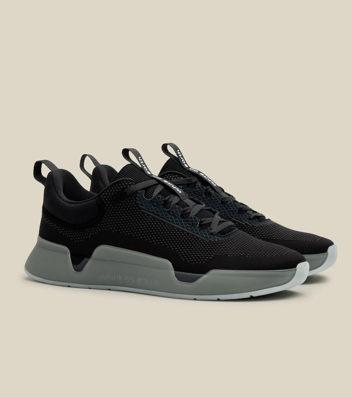 women's move trainer - black/moon