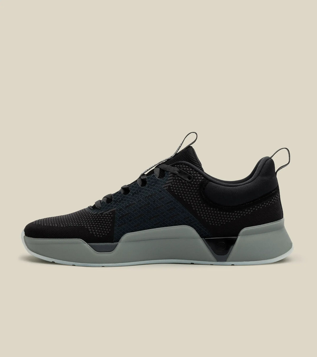 women's move trainer - black/moon