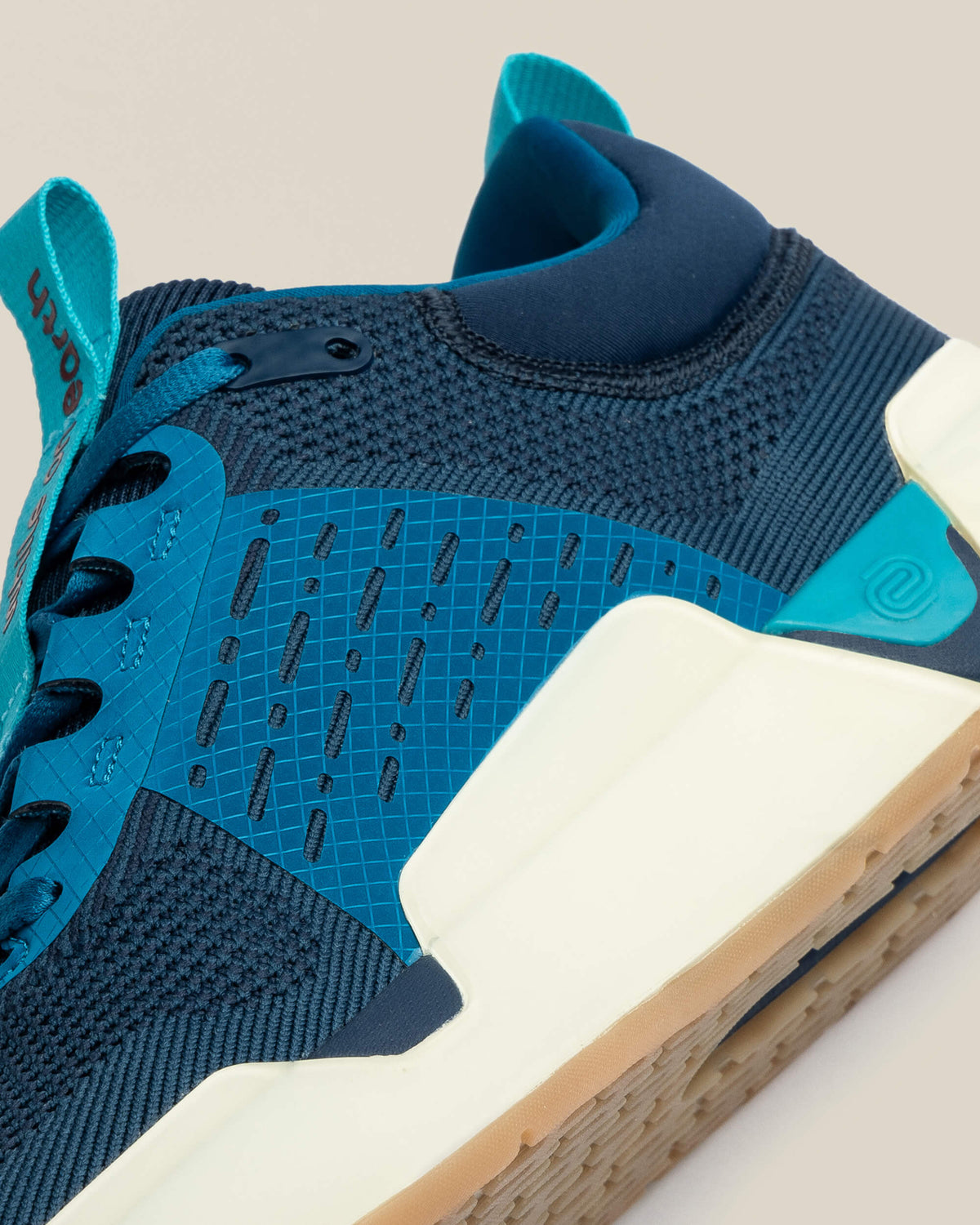 women's move trainer - seaport/oat