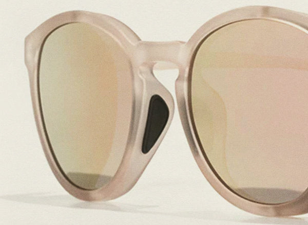 RICH sunski tera sunglasses nose pad close up