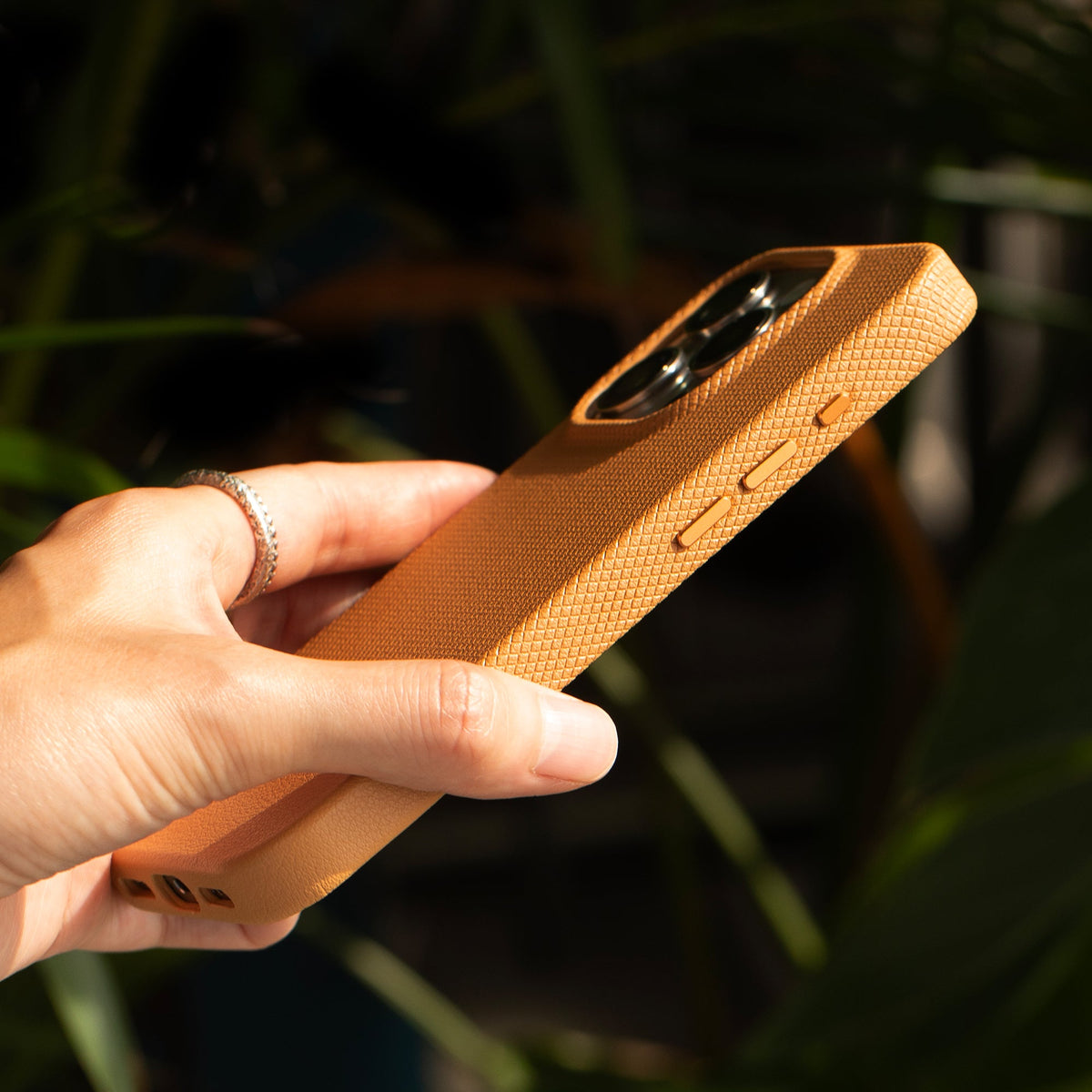 (Re)Classic Case for iPhone 16 - International