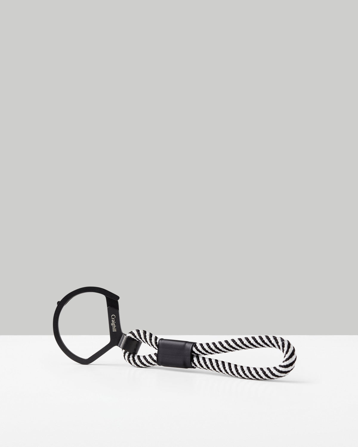 dataVariant_Black & White