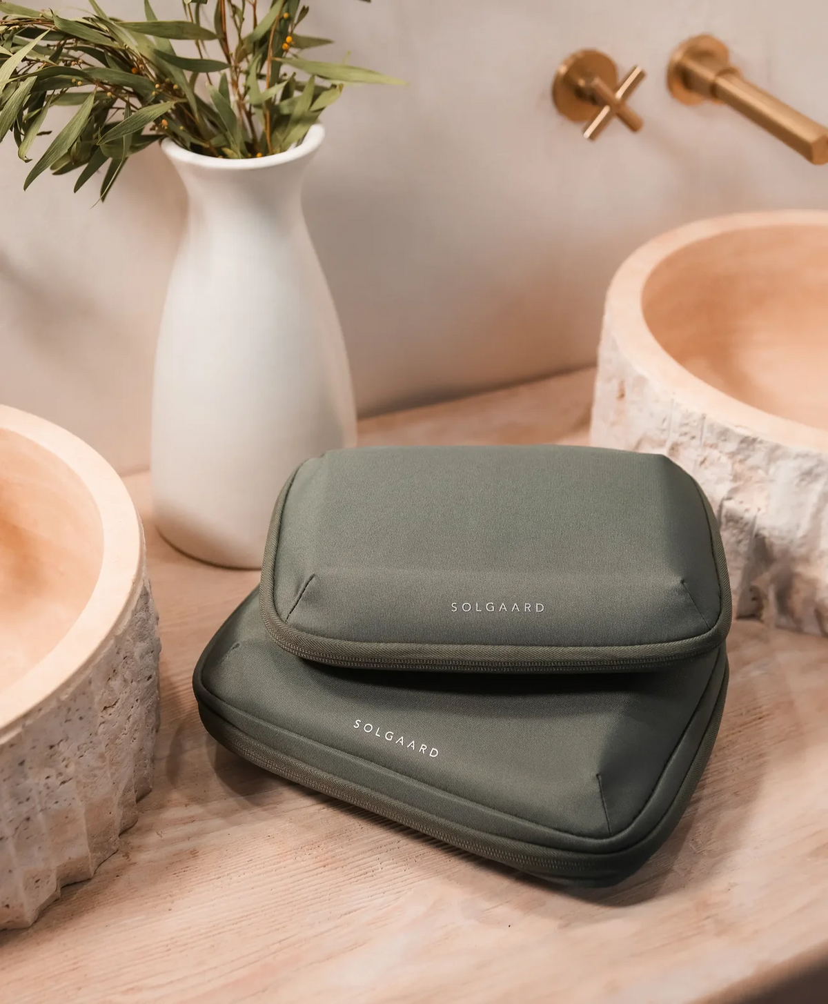Trio Hanging Toiletry Kit